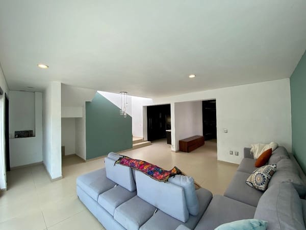 Casa en Renta/Venta con recámara en PB en Colinas de Santa Anita (1/6)