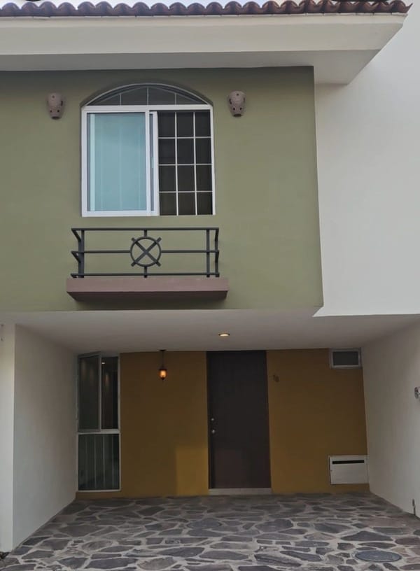 CASA EN RENTA EN PUNTO MADERO | EXCELENTE UBICACIÓN AL SUR (1/6)