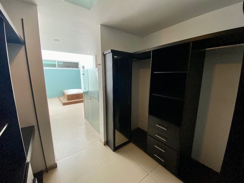 Casa en Renta/Venta con recámara en PB en Colinas de Santa Anita