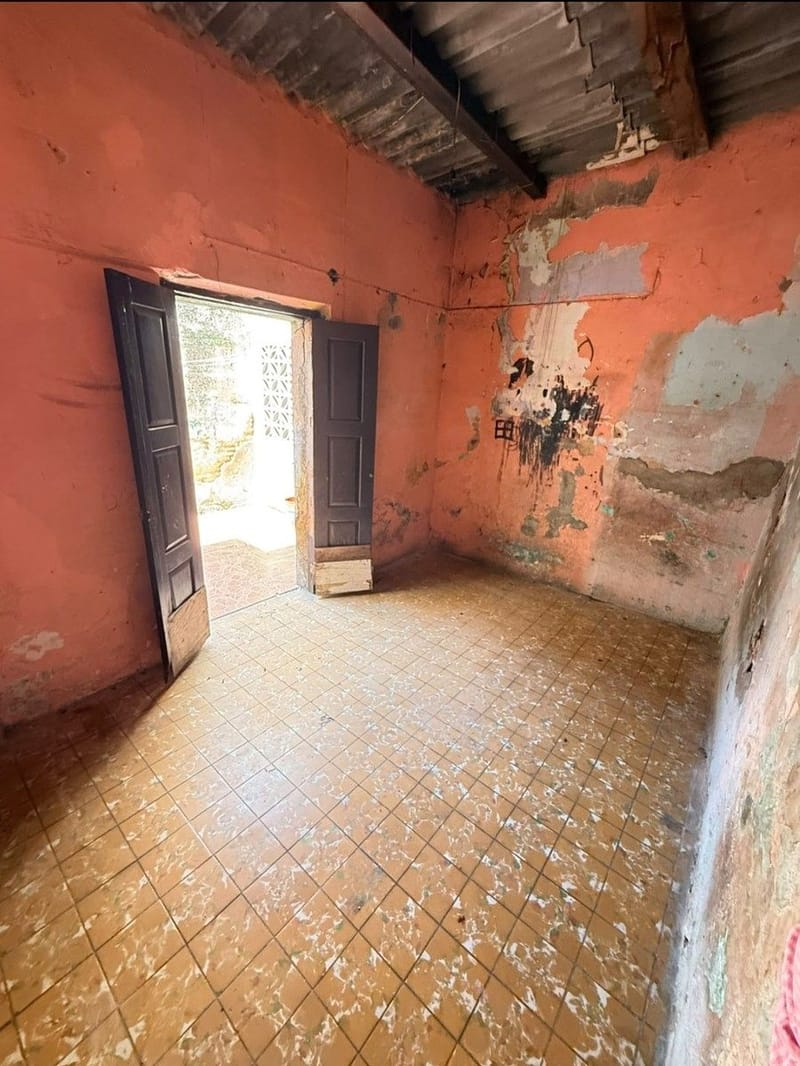 ¡OPORTUNIDAD ÚNICA EN SANTA TERESITA! Casa en venta con Local Comercial