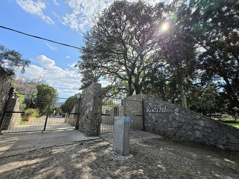 Terreno en venta con ubicación privilegiada en fraccionamiento en Jocotepec (RA)