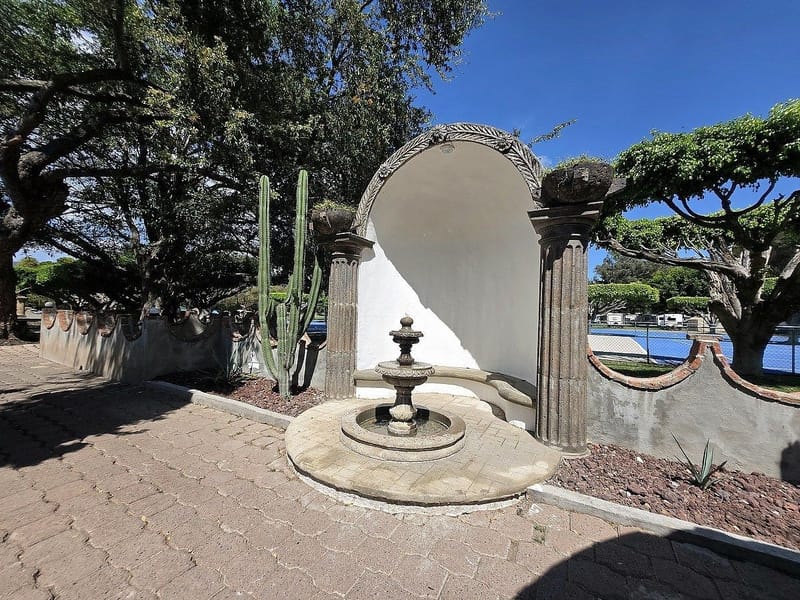 Terreno en venta con ubicación privilegiada en fraccionamiento en Jocotepec (RA)