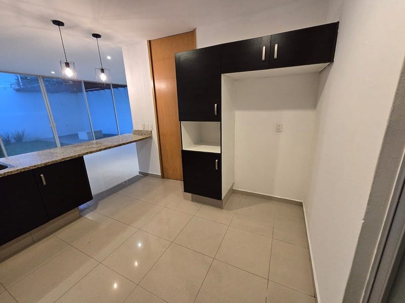 CASA EN RENTA EN RESIDENCIAL ELITE, SOLARES (ZAPOPAN)