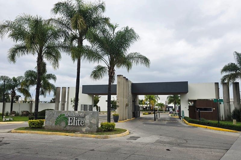 Terreno en Esquina en Venta 197 m2 - Residencial Elite en Solares