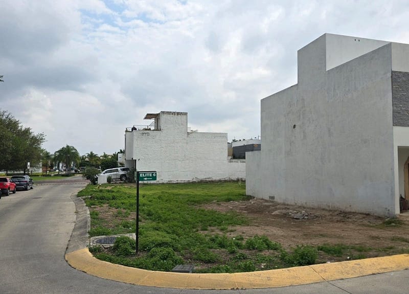 Terreno en Esquina en Venta 197 m2 - Residencial Elite en Solares