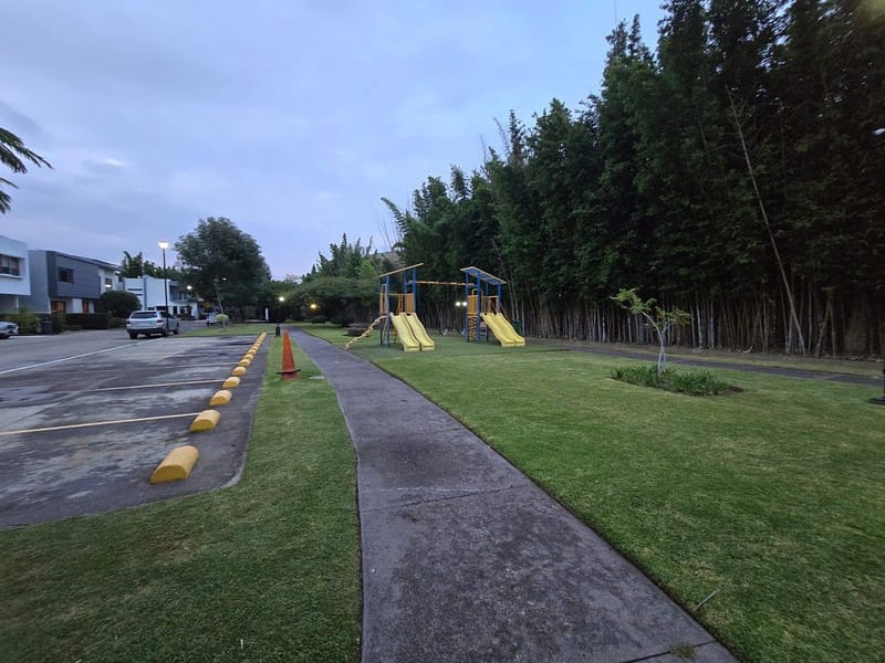 Terreno en Esquina en Venta 197 m2 - Residencial Elite en Solares
